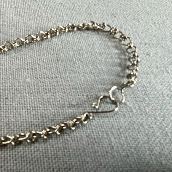 Artisan Peru Necklace • Signature Peruvian Wire Work w/ Cognac Brown Stone - Picture 5 of 5